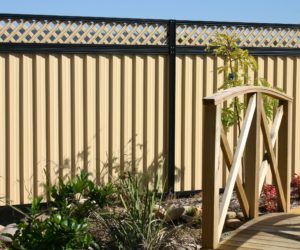 Colorbond With Lattice Fencing